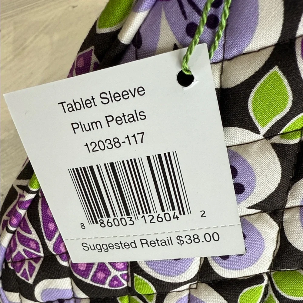 Vera Bradley Purple Plumb Petals Quilted Tech Organizer with Green Accents